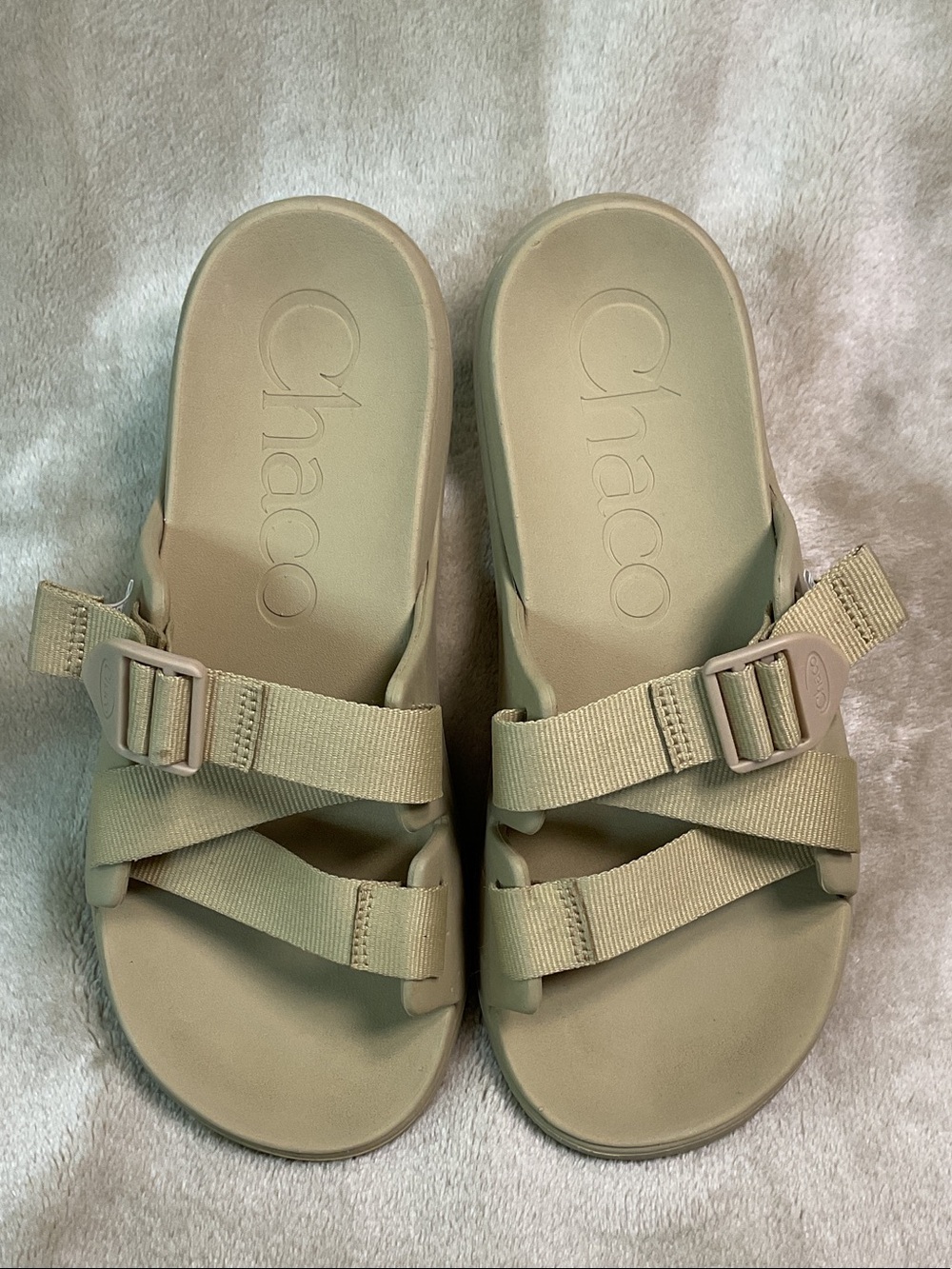Women’s Chaco Chillos Beige Solid Slide Sandals Size 9